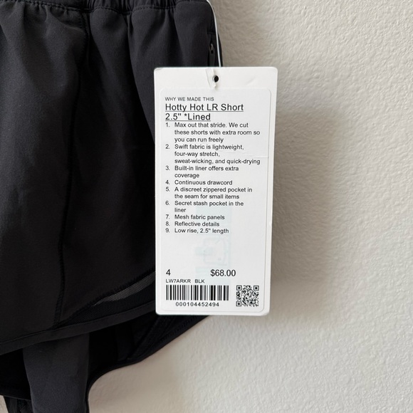 NWT Lululemon Hotty Hot Low-Rise Lined Short 2.5" Lined Black Size 4 - Picture 5 of 8